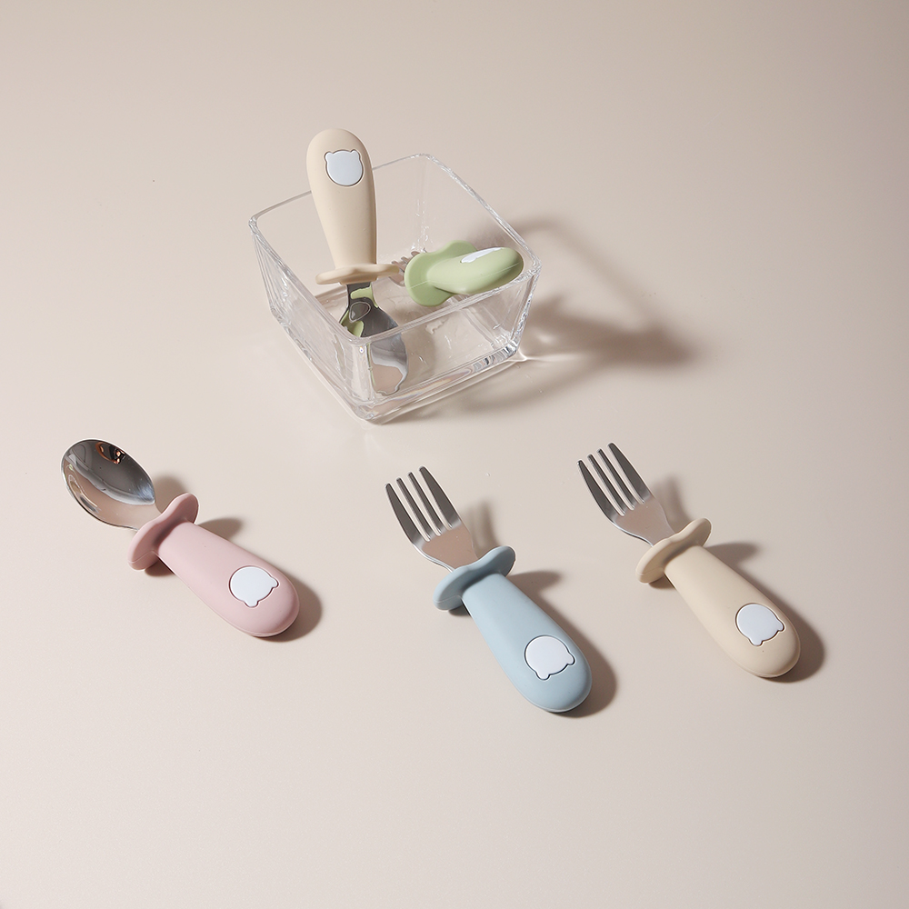 Baby Panda-vormige siliconen l - Baby Food Feeder recensie en prijs